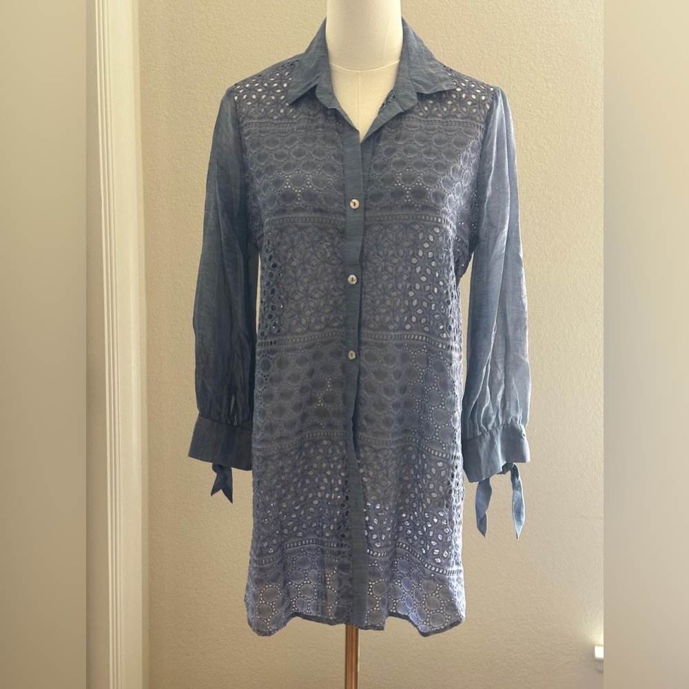 NIC+ZOE Light Blue Eyelet Top